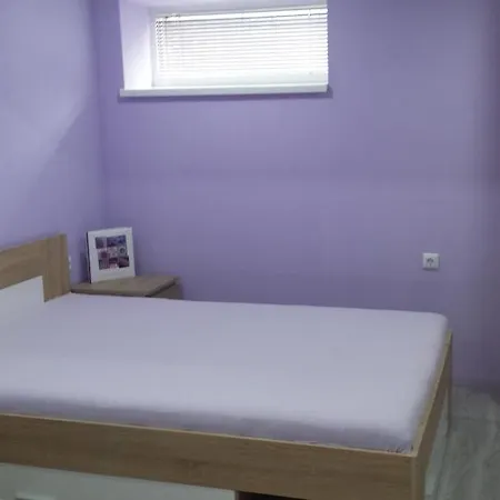 House Nikolovi